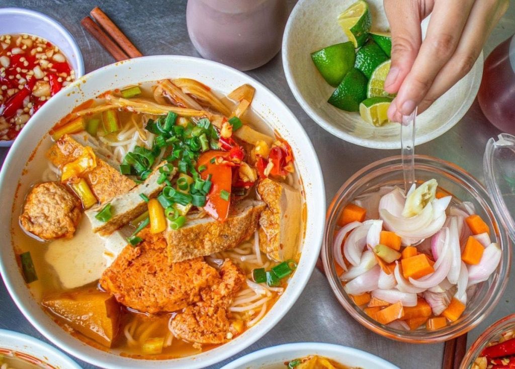 Bún chả cá - 99 Trịnh Đình Thảo