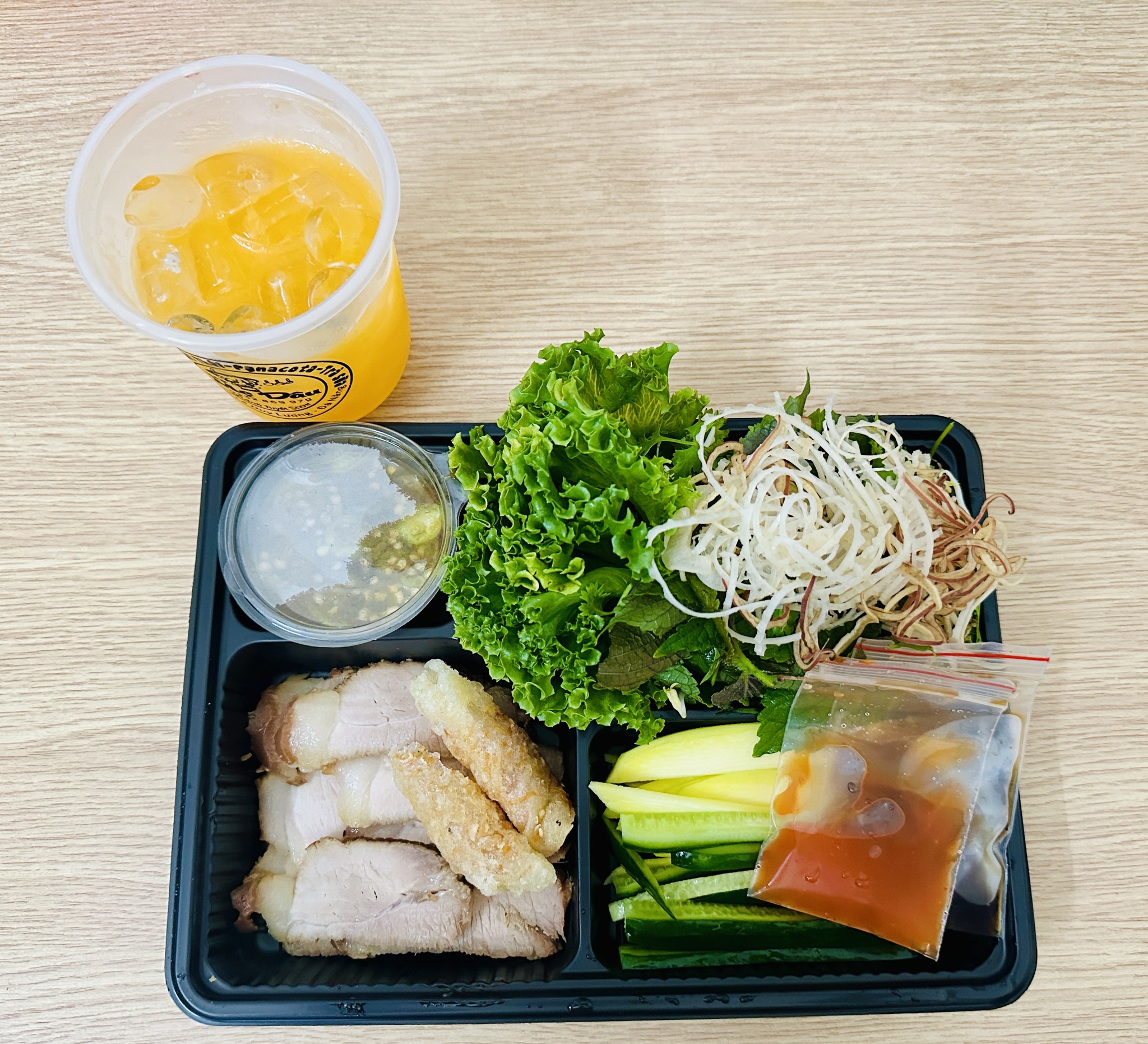 Bếp mẹ dâu- Mỳ Xíu, Cao Lầu ,Chân gà,Bánh Tráng trộn