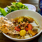 Bún Bò & Mỳ Quảng Cô Dễ - 487 Cách Mạng Tháng Tám