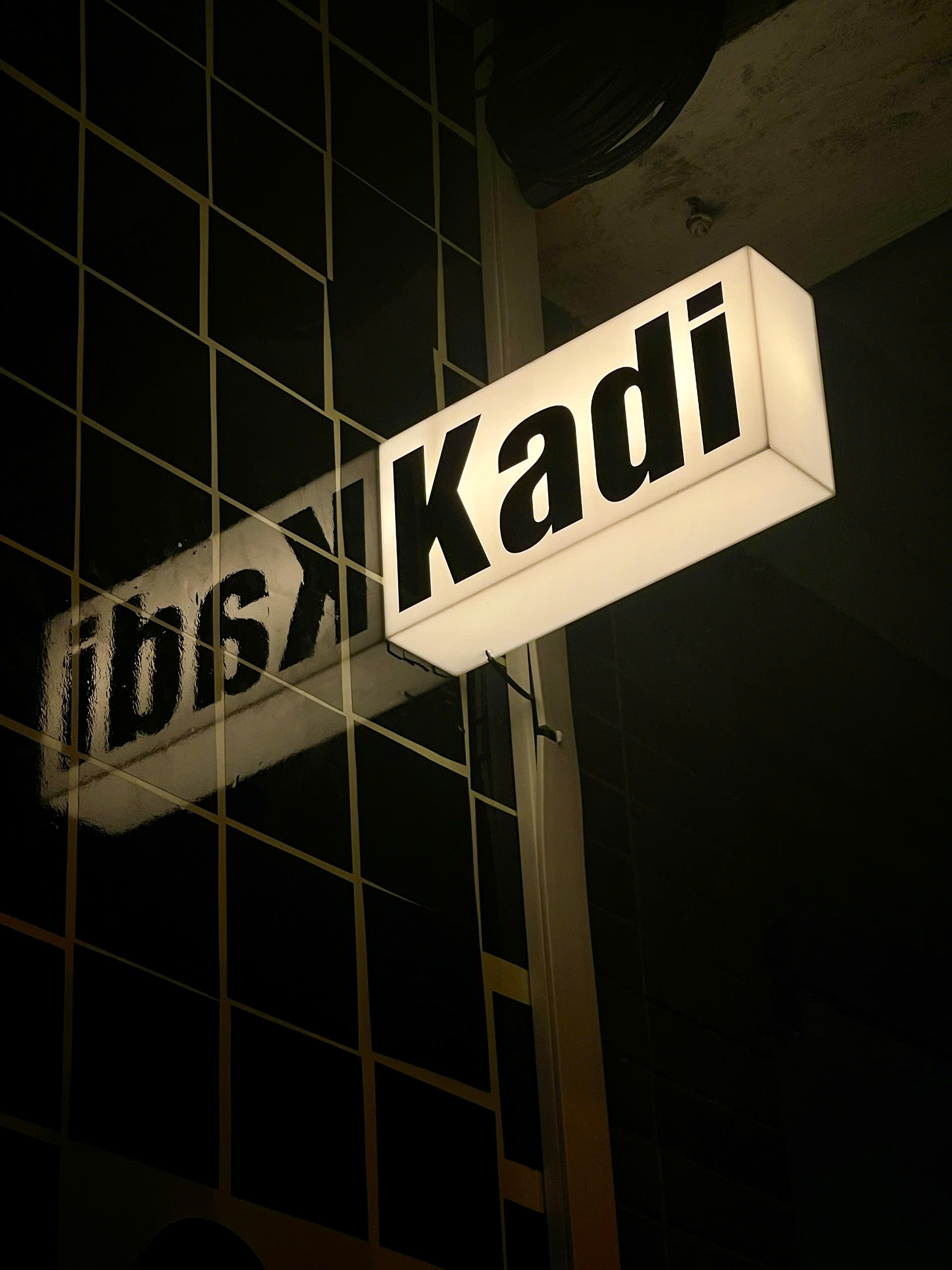 Kadi Coffee - 98 Hoàng Diệu