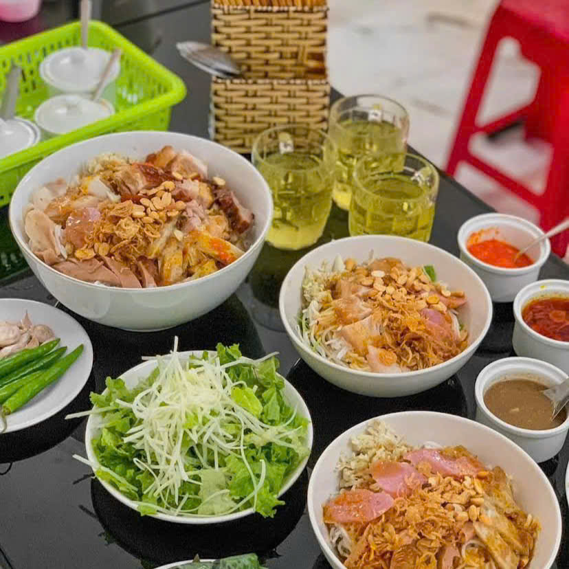 Bún Mắm Liêm - Đoàn Thị Điểm (Gia Truyền 30 Năm)