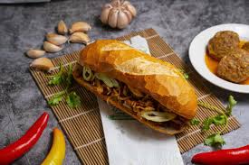 Bánh Mỳ Hoà Nhớ - 69 Mẹ Suốt
