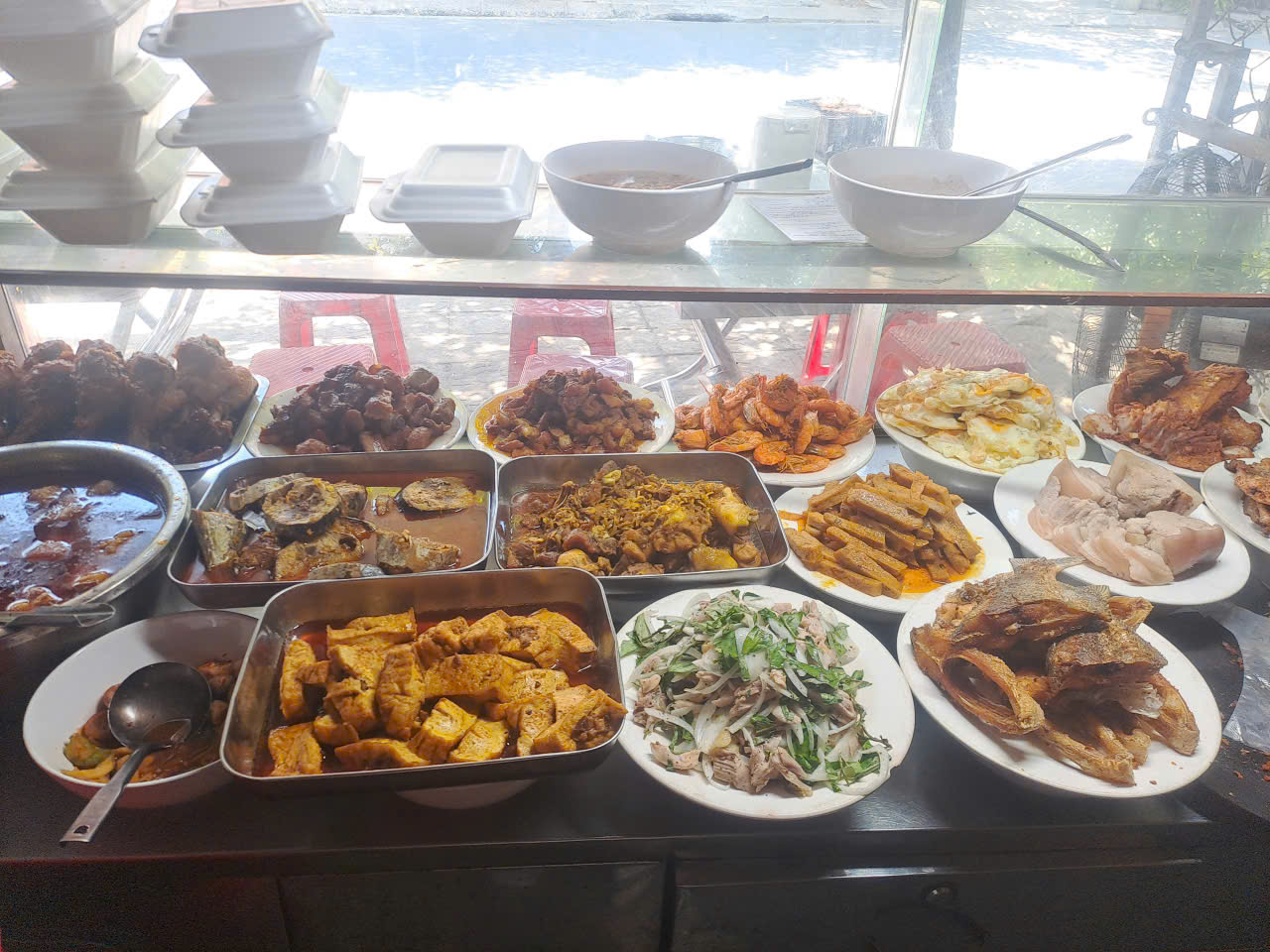 Quán Cơm Vân - 296 Tôn Đản